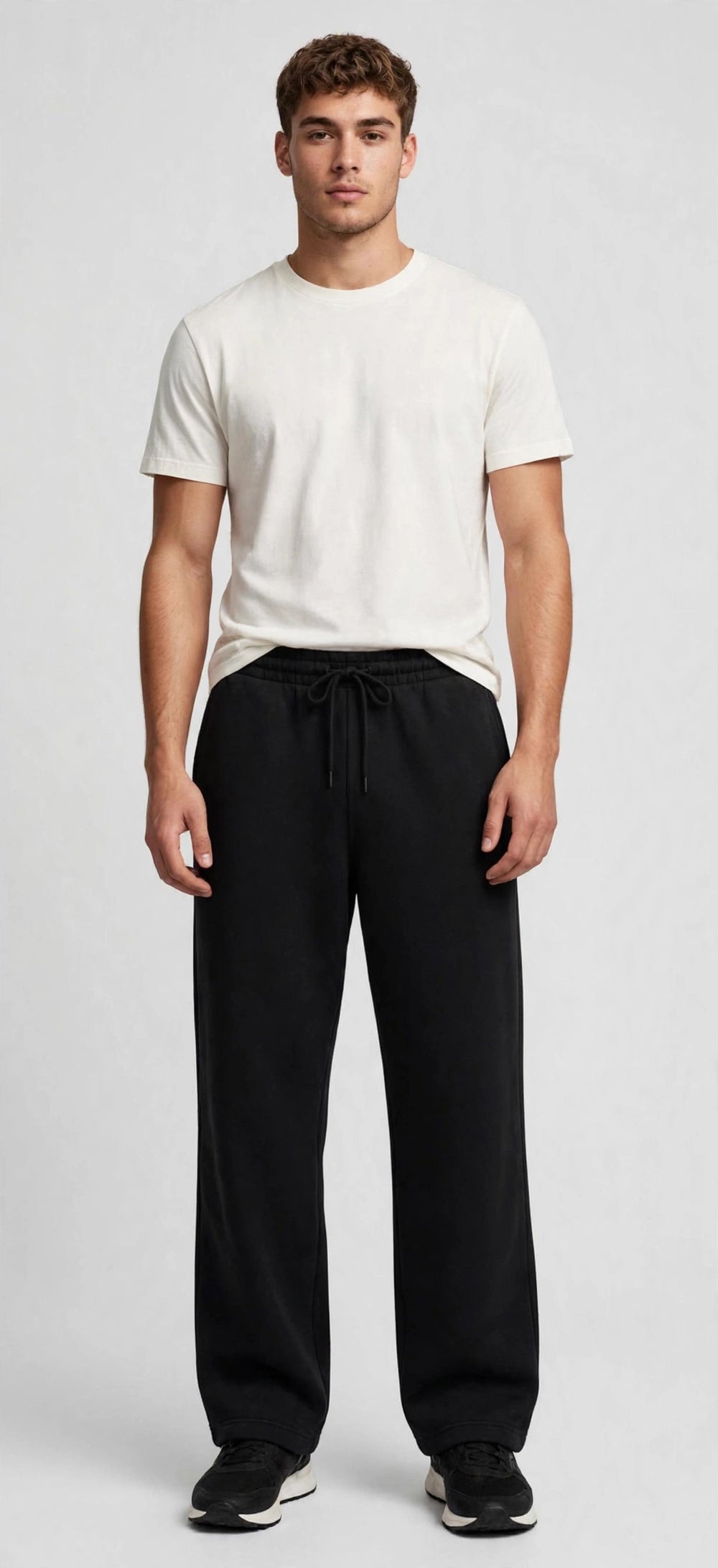 Ravenzia Essential Sweatpants